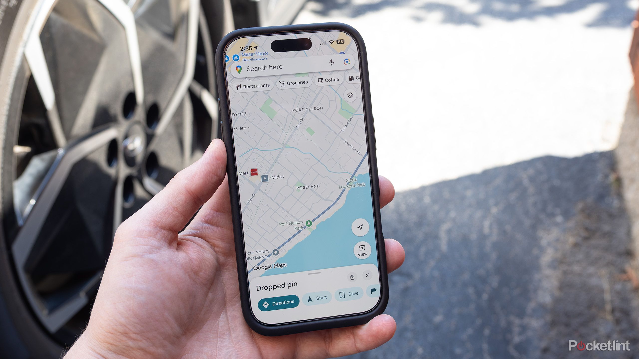 I tried to switch to Waze, but Google Maps is way better