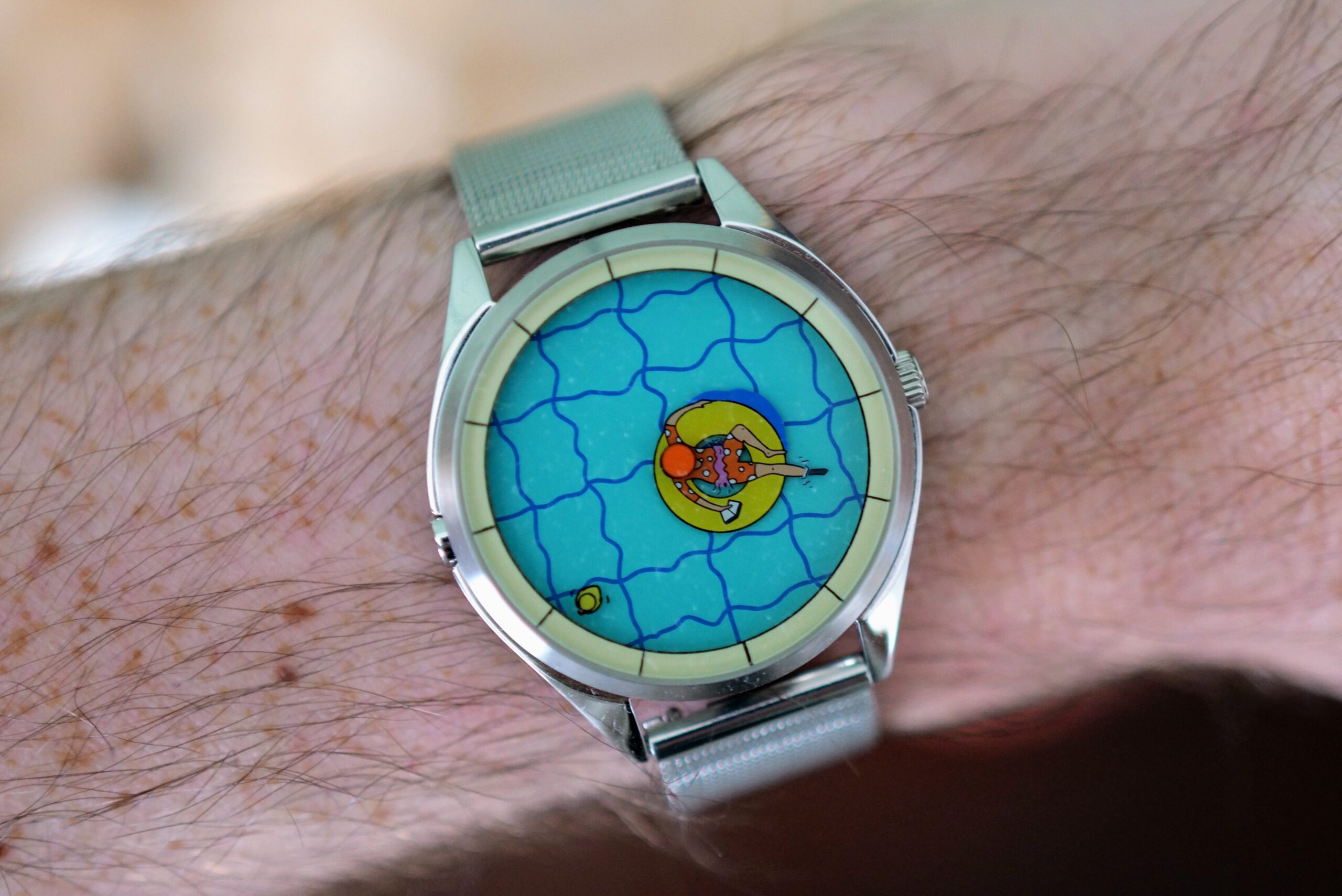 I tried Mr Jones’ new watch, and I’m so happy they’ve finally perfected the case