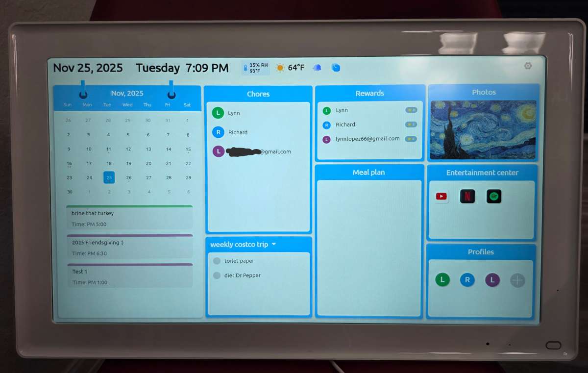 Everblog E1 Digital Wall Calendar Review - it's a fantastic family organizer