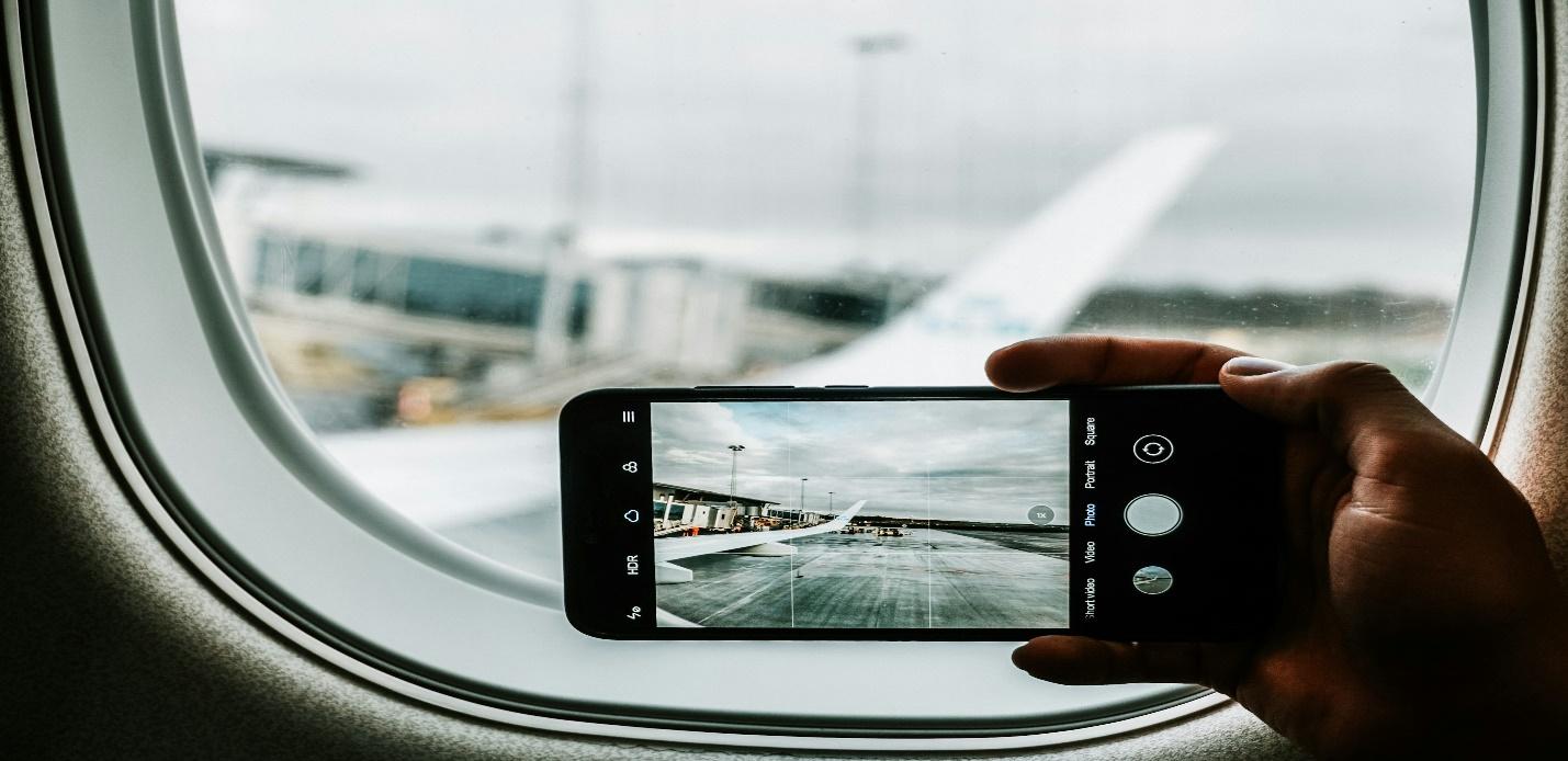 What are the best tech and gadgets to bring with you on a trip to North America? — Gadget Flow