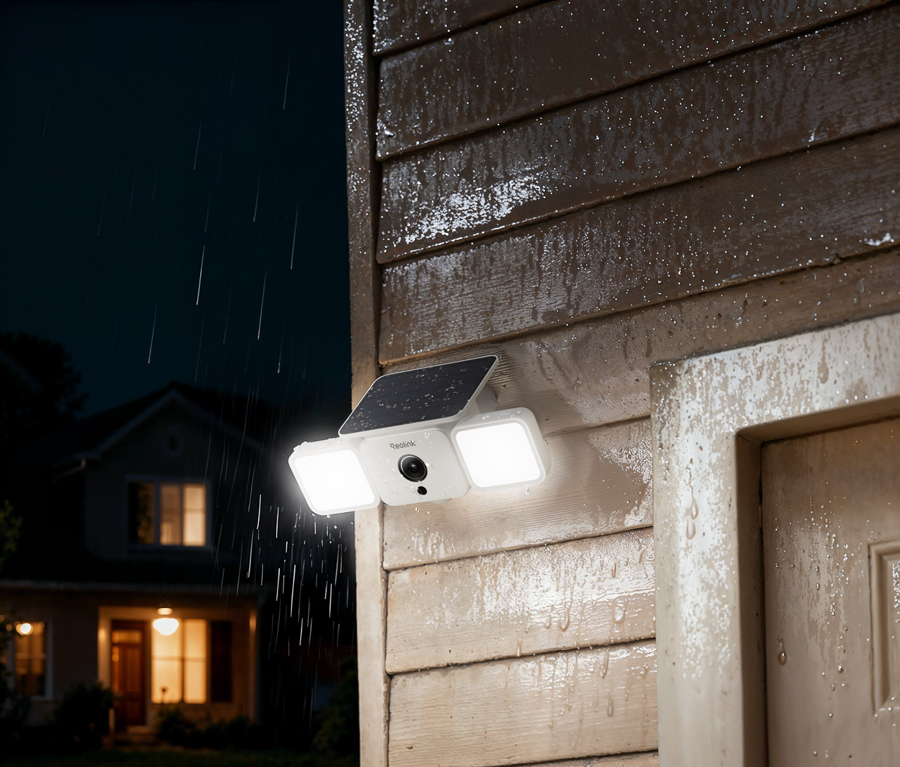 Reolink Solar Floodlight Cam: Wire-Free 2K Security, Now $87.99