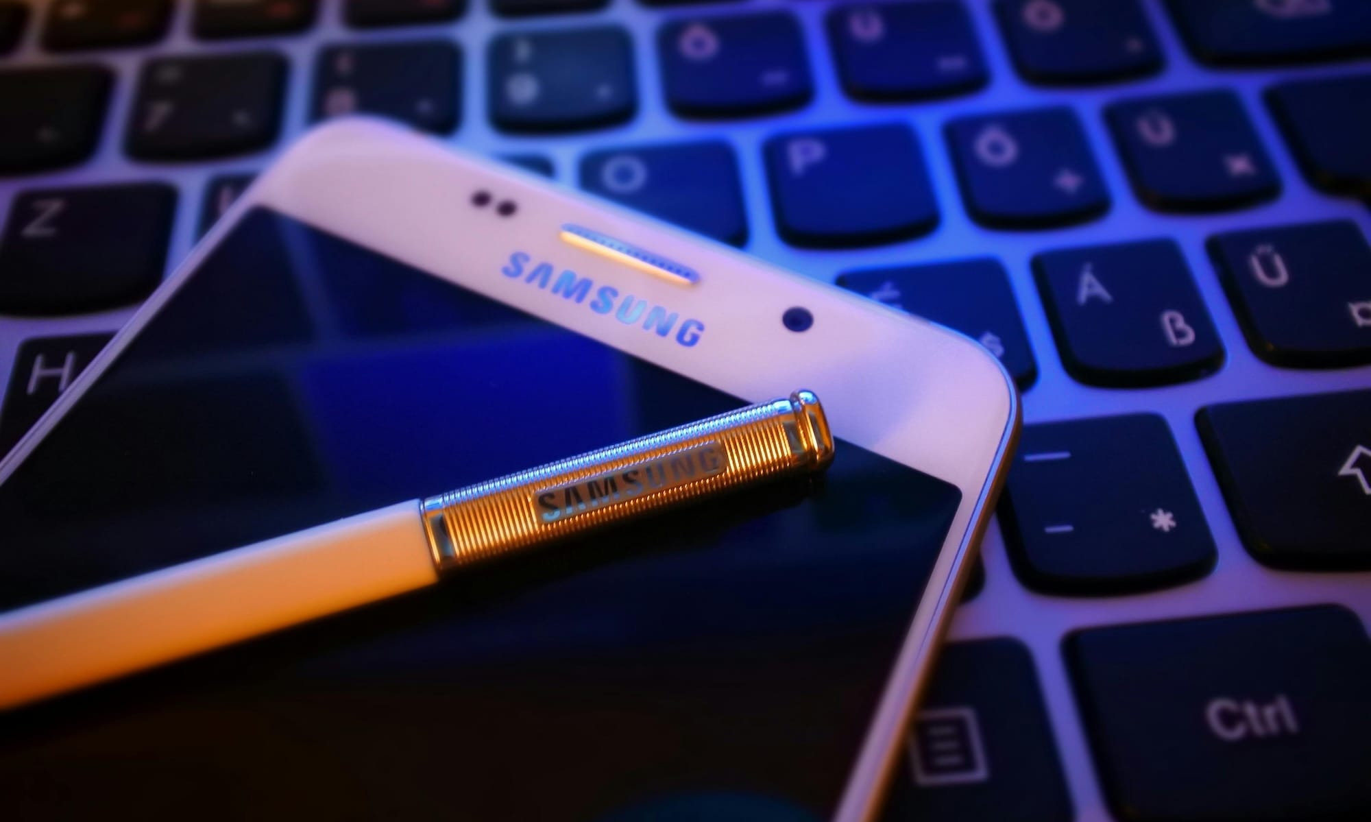 The Best Stylus Phones for Note-Takers, Creators & Multitaskers